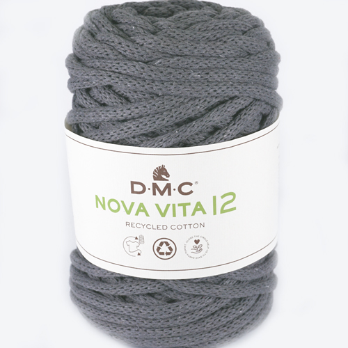 DMC Nova Vita 12, 250g Farbe 12 grau 